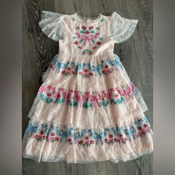 Mini Boden Embroidered Tiered Tulle Party Dress, size 9/10, like new Mini Boden Embroidered Tiered Tulle Party Dress, size 9/10, like new